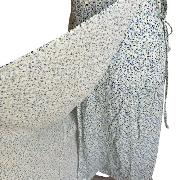 Brandy Melville Floral Wrapped Around Side Tie Midi Dress Size 2 - Picture 5 of 17